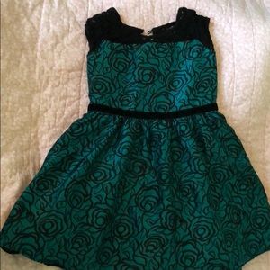 Girl’s Floral Dress